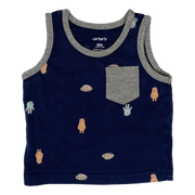 Musculosa azul con ribete gris y estampado