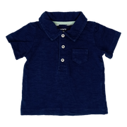 Remera tipo polo azul