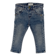 Jean azul medio nevadito